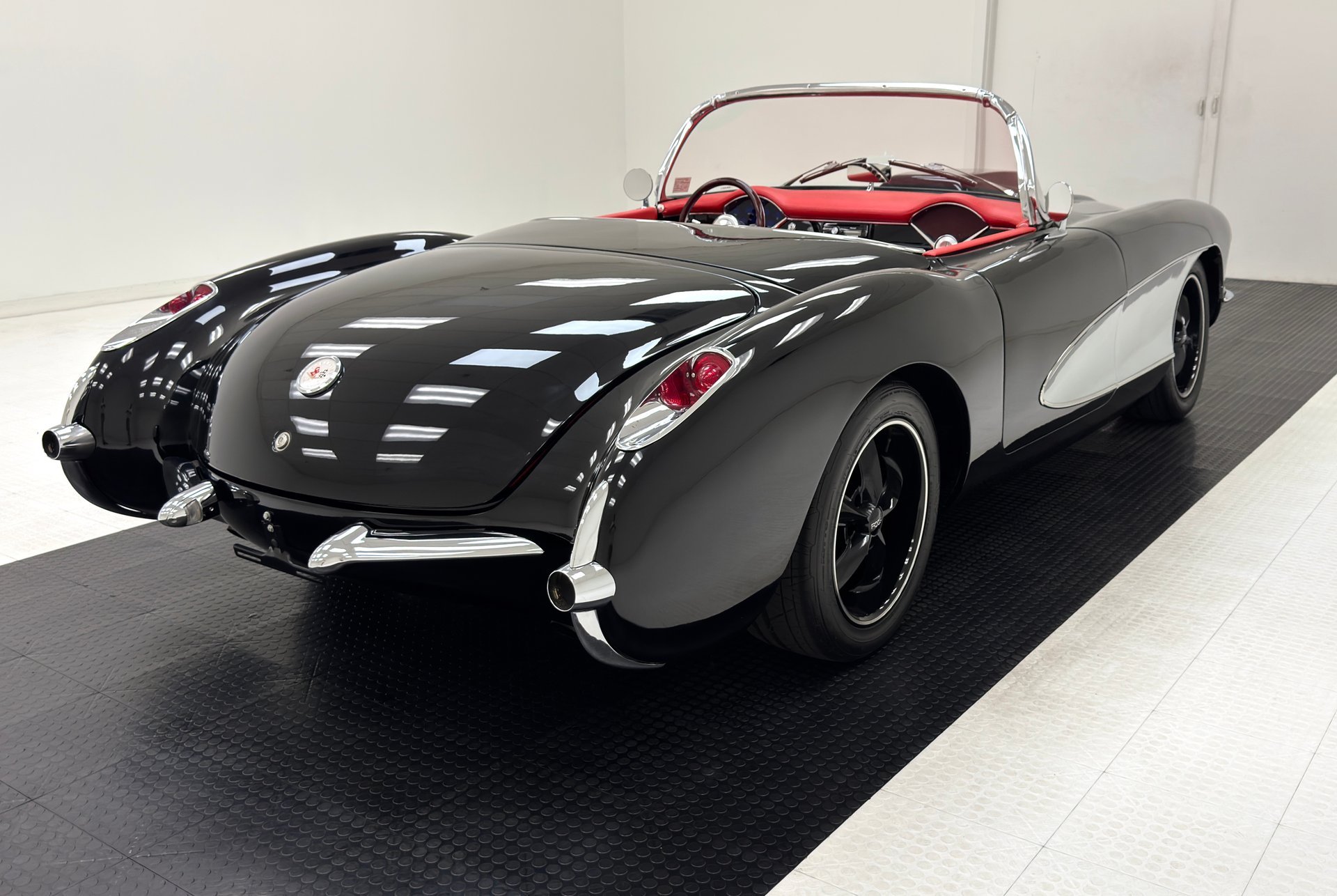 1957 Chevrolet Corvette - Roadster Replica, foto 5