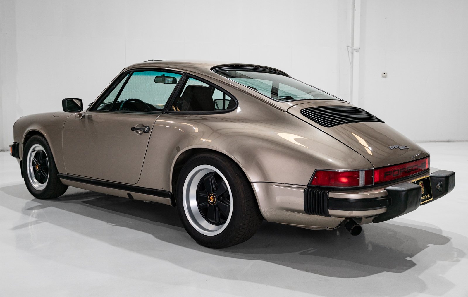 1981 Porsche 911 "G" - SC 3.0 SUNROOF COUPE (ONLY 22,128 MILES) ONLY 22,128 MILES, foto 9