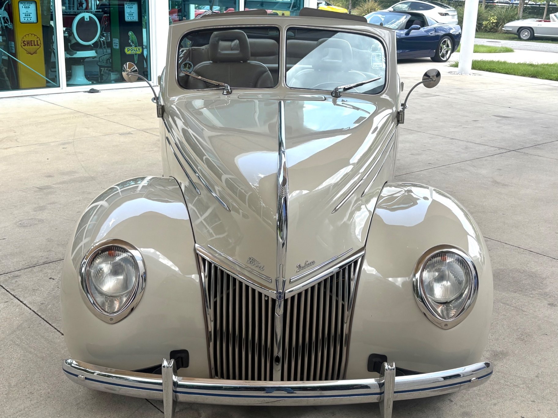 1939 Ford Deluxe, foto 3