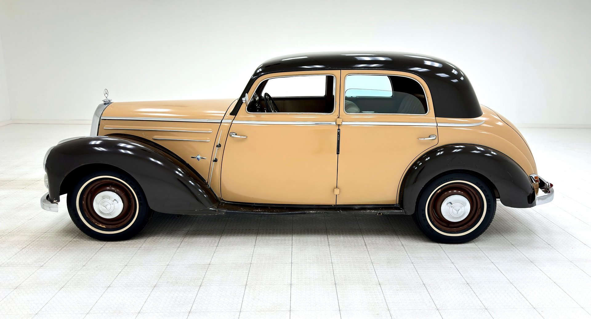 1952 Mercedes-Benz 220 - Sedan, foto 2