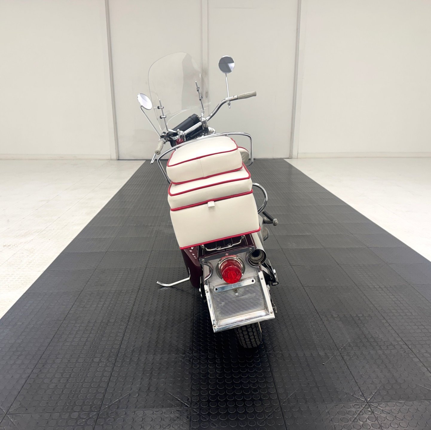 1965 Cushman Eagle, foto 3
