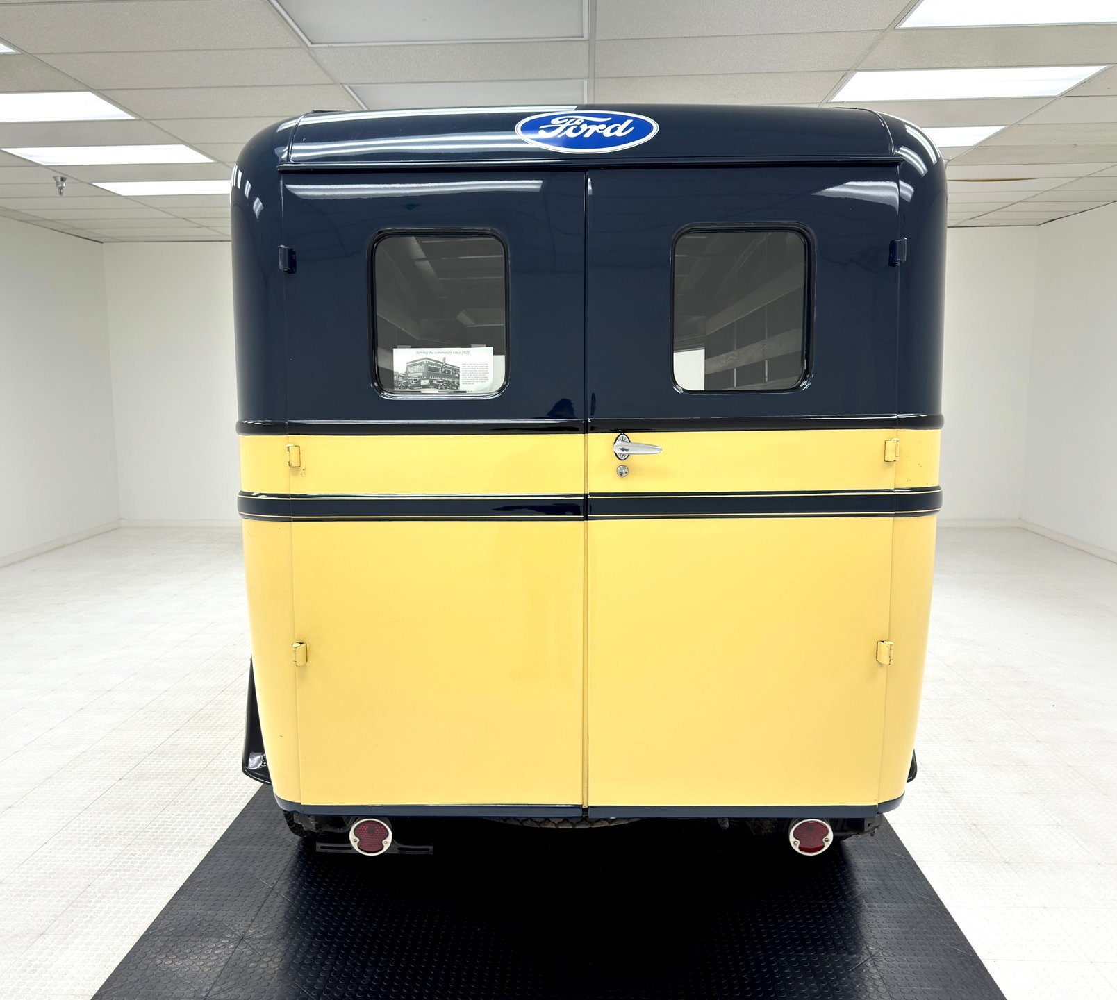 1932 Ford Model BB - 1 1/2 Ton Panel Delivery, foto 4