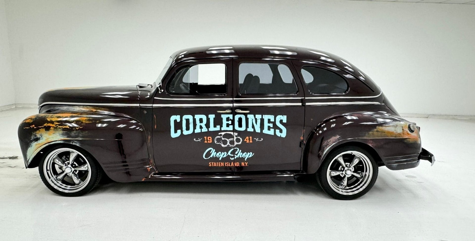 1941 Plymouth P11 - Deluxe Sedan, foto 2