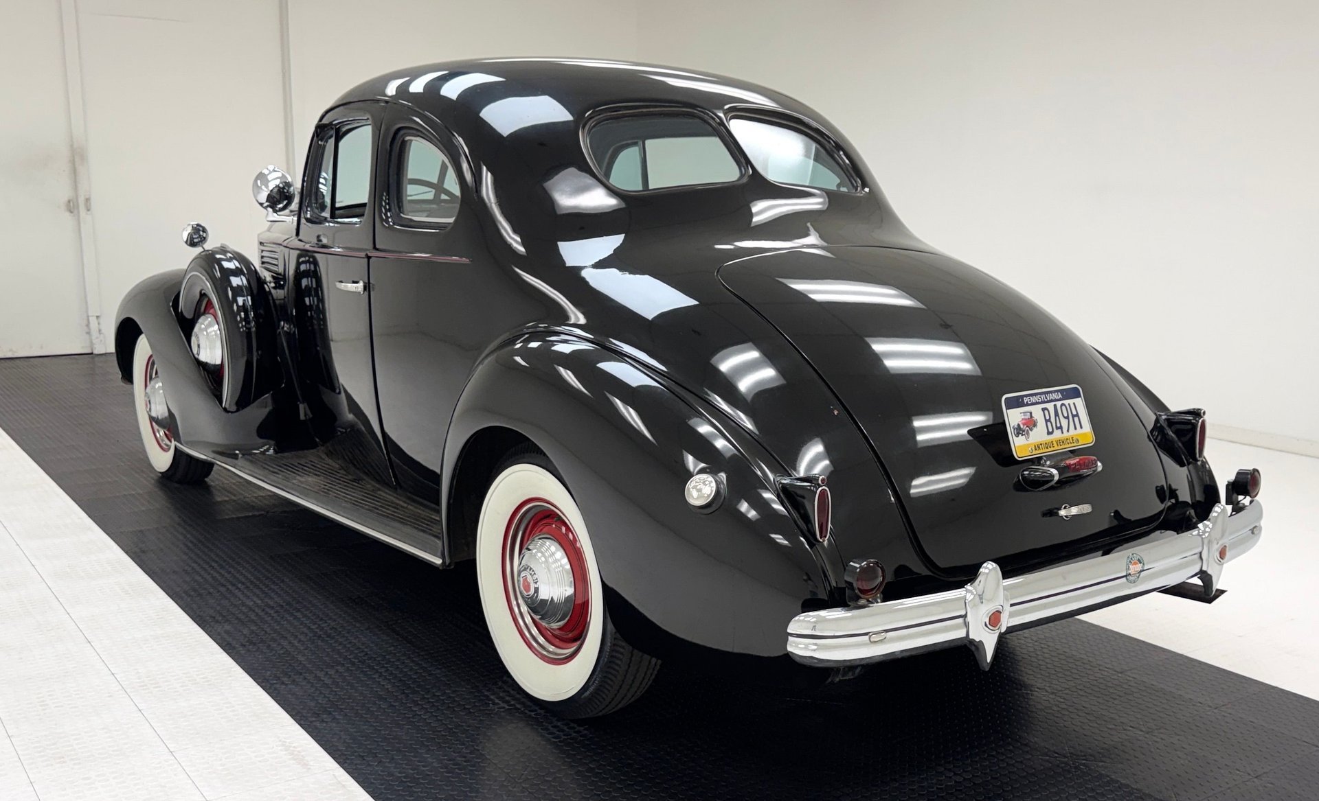 1938 Packard Eight - Business Coupe, foto 3