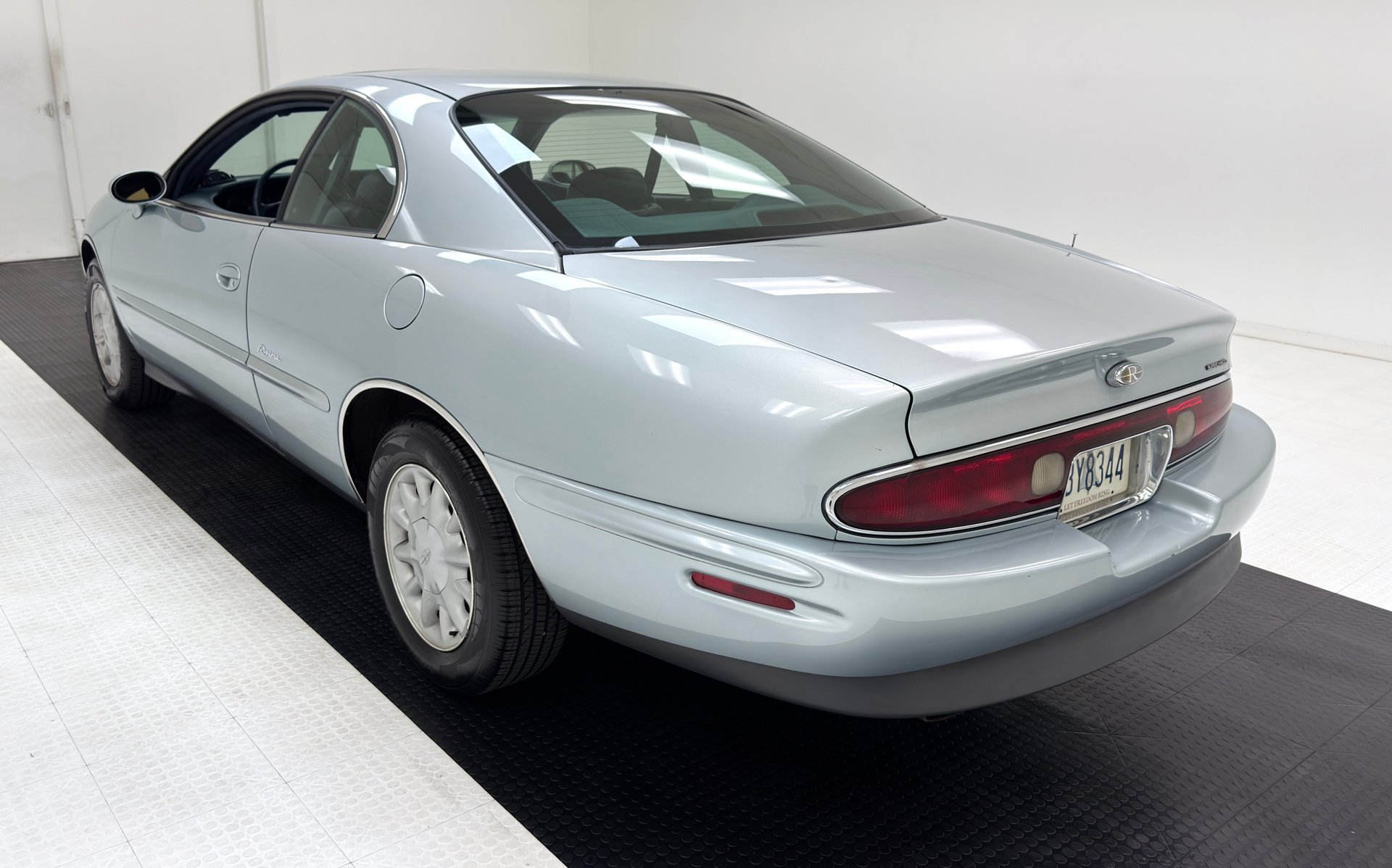 1996 Buick Riviera - Hardtop, foto 3