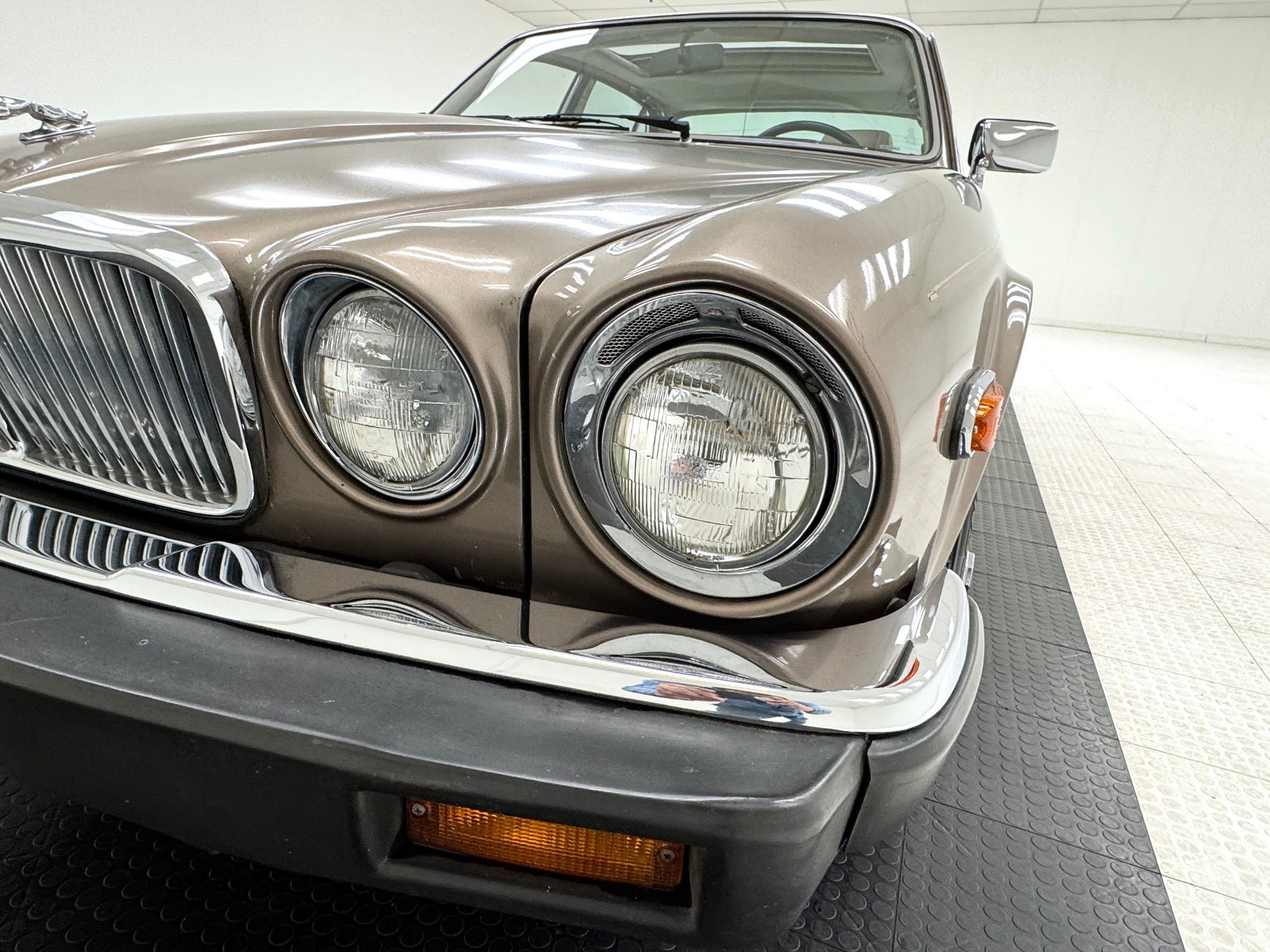 1986 Jaguar XJ6 - Vanden Plas 4 Door Saloon, foto 11