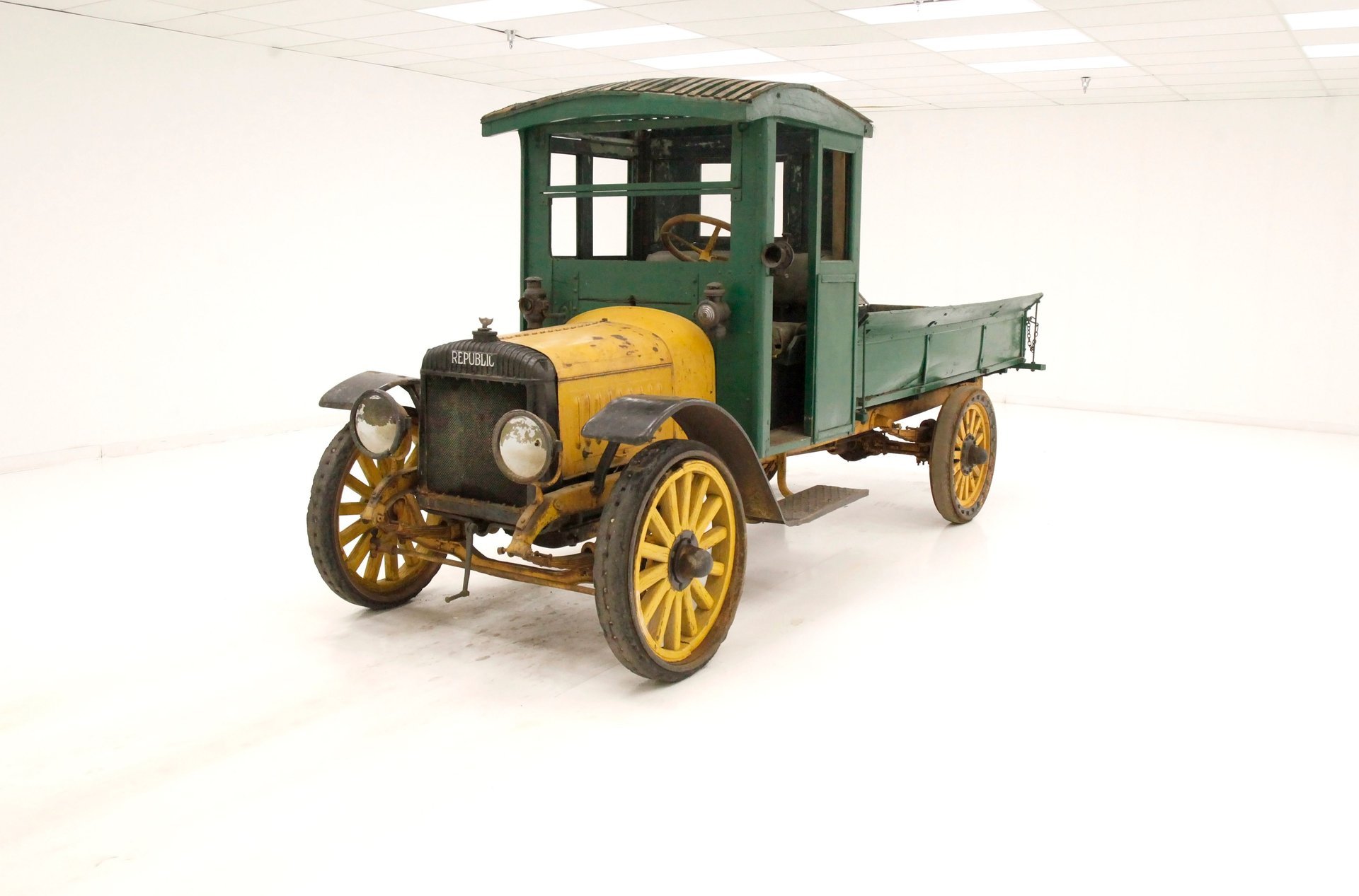 1915 Republic Truck, foto 1