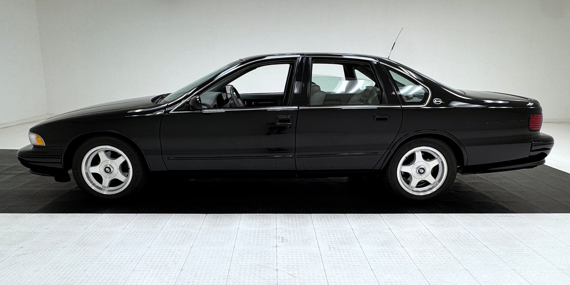 1995 Chevrolet Impala - SS Sedan, foto 2