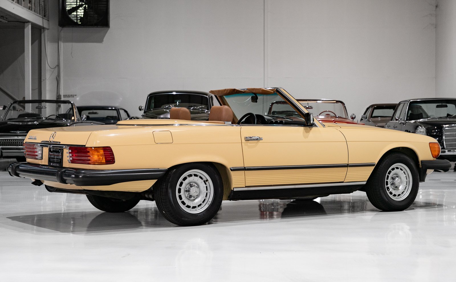 1984 Mercedes-Benz SL - ROADSTER (ONLY 11,540 MILES) ONLY 11,540 MILES, foto 10