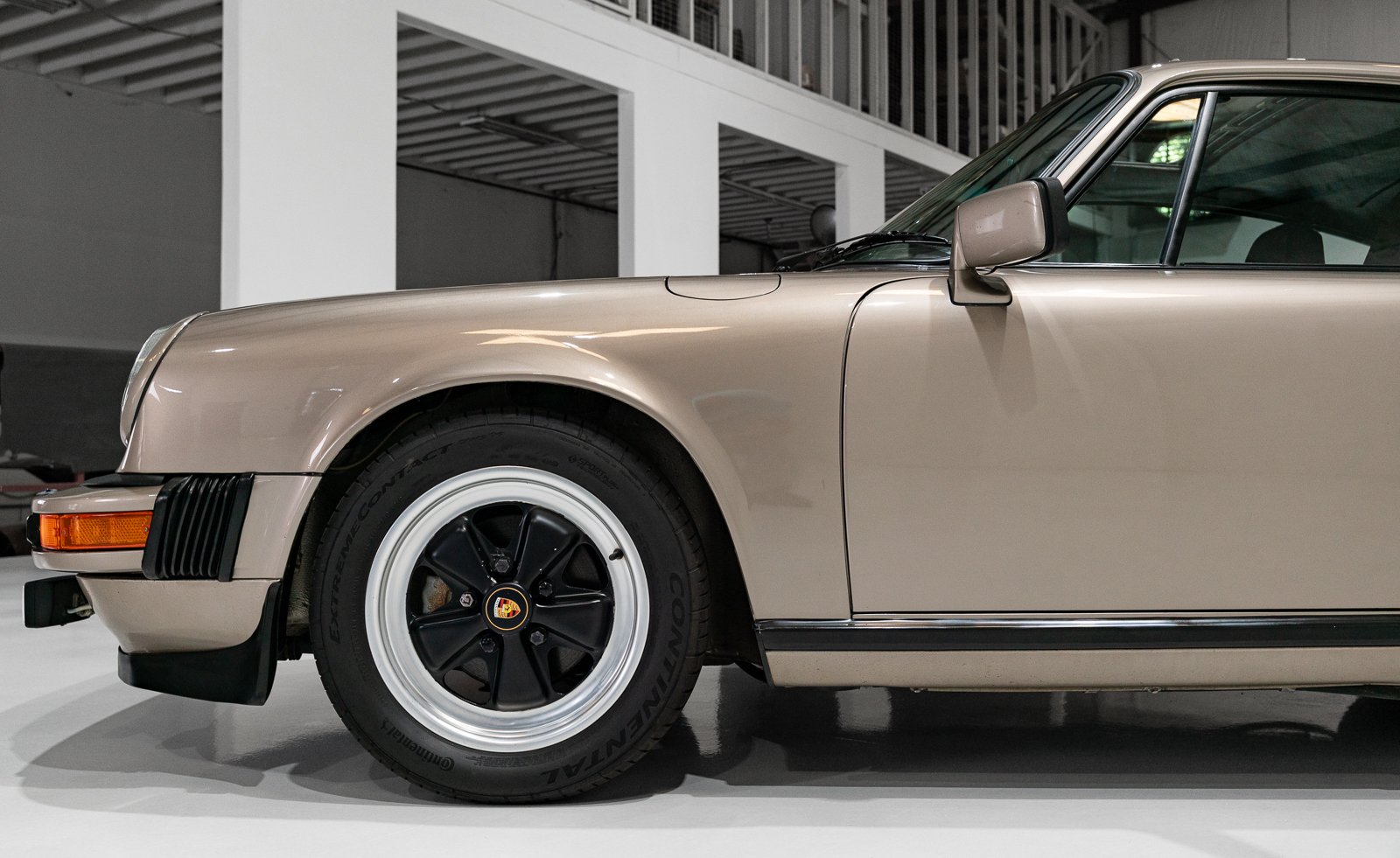 1981 Porsche 911 "G" - SC 3.0 SUNROOF COUPE (ONLY 22,128 MILES) ONLY 22,128 MILES, foto 11