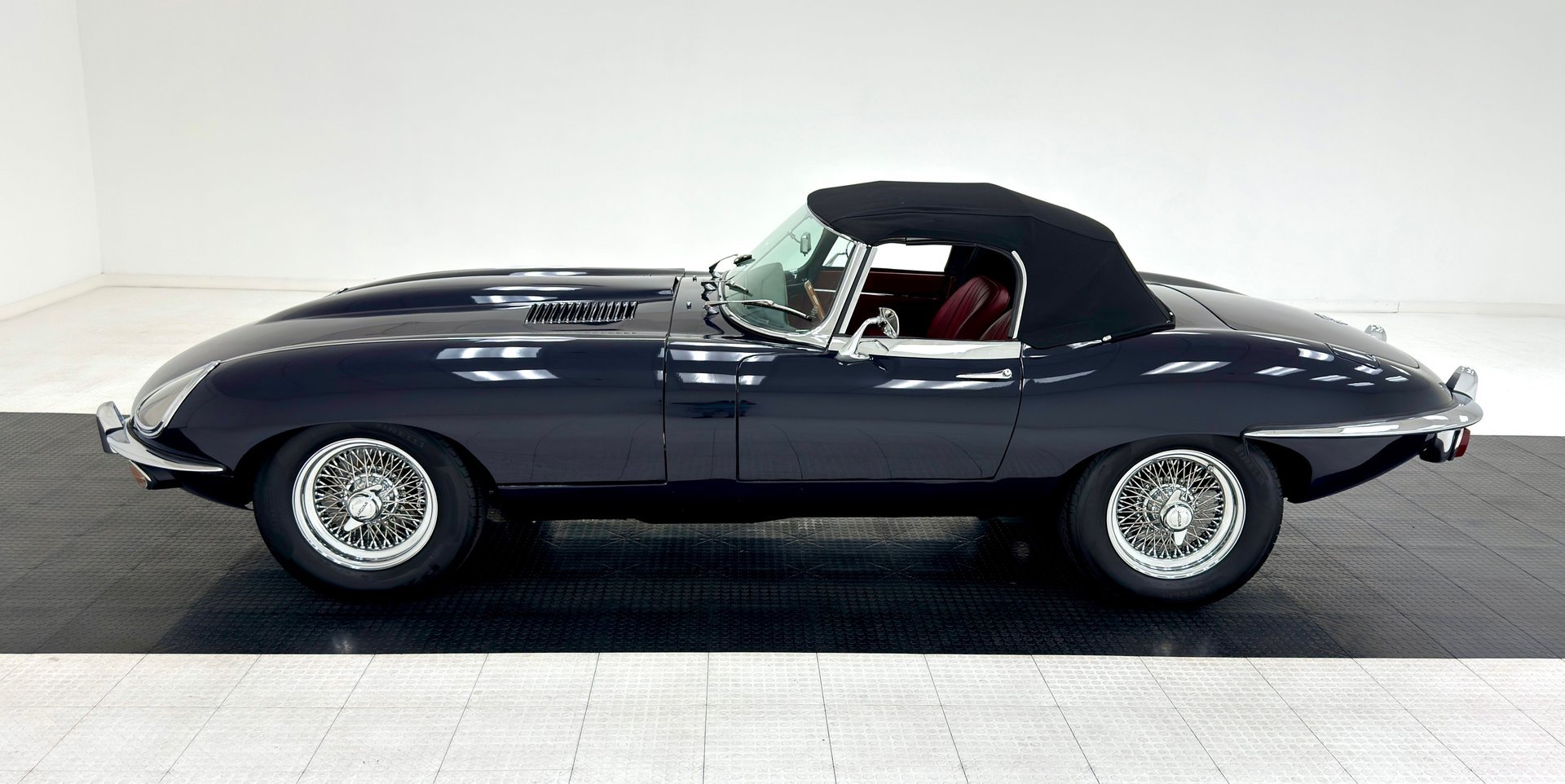 1969 Jaguar E-Type SII - Series II Roadster, foto 4