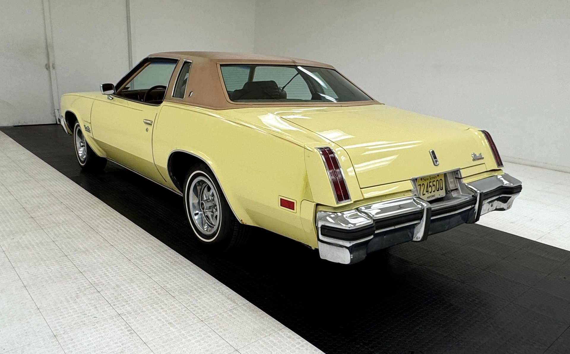 1976 Oldsmobile Cutlass - Salon Hardtop, foto 3
