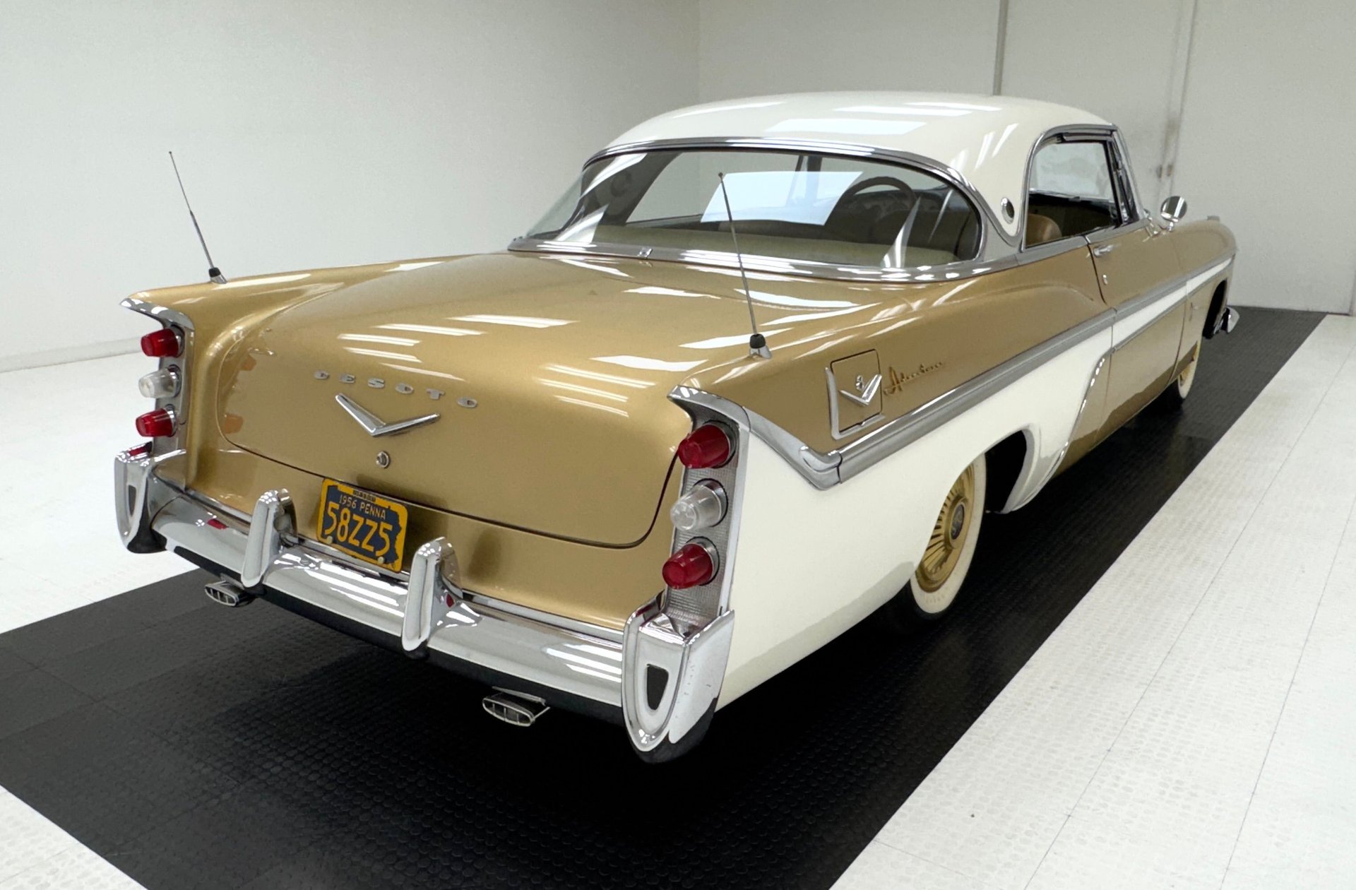 1956 DeSoto Adventurer - 2 Door Hardtop, foto 5