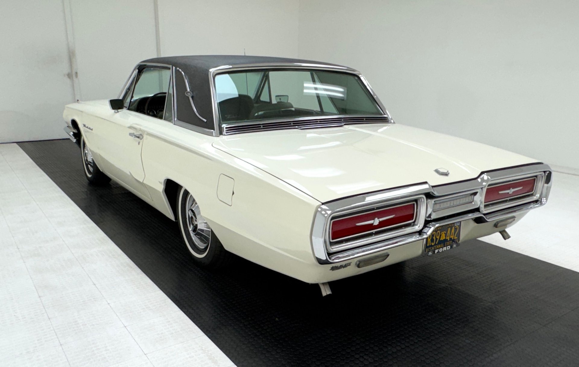 1964 Ford Thunderbird - Landau Hardtop, foto 3
