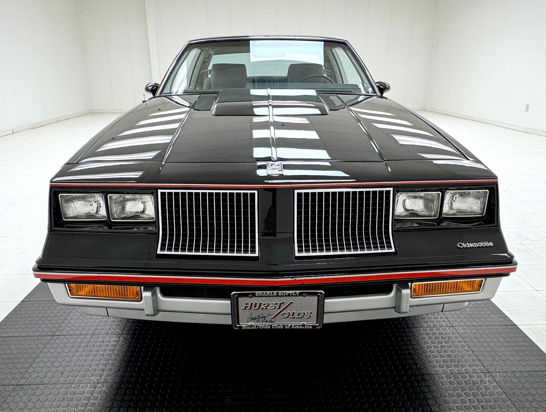 1983 Oldsmobile Cutlass - Hurst/Olds 15th Anniversary 2 Door Hardtop, foto 8