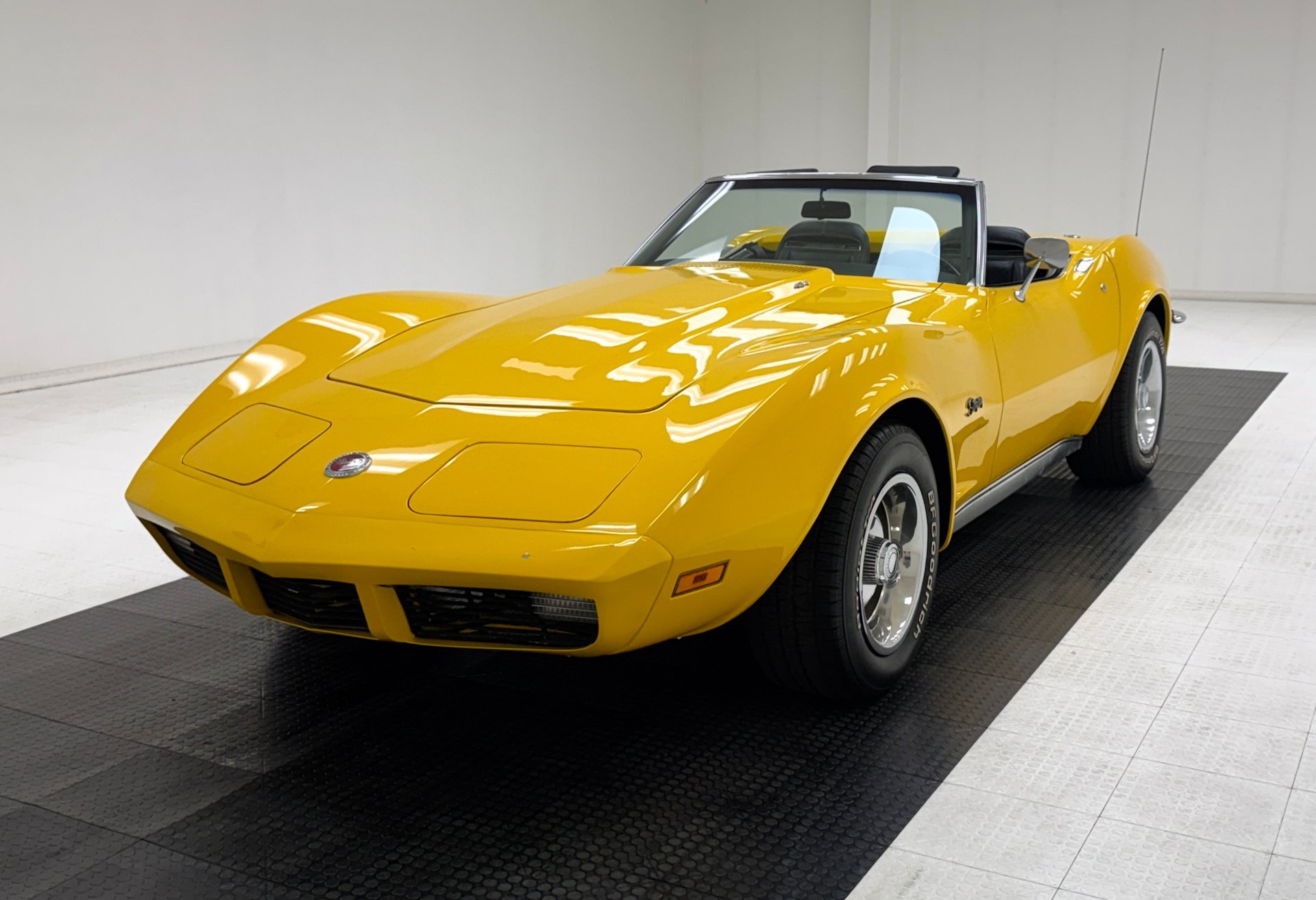 1973 Chevrolet Corvette - Convertible, foto 2