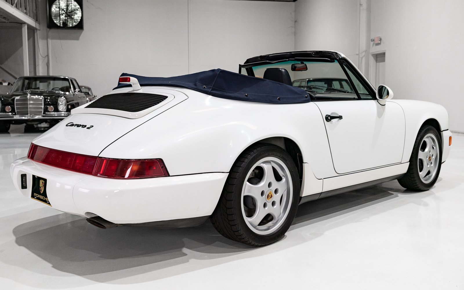 1993 Porsche 911 / 964 Carrera - CARRERA 2 CABRIOLET (FIVE-SPEED MANUAL) FIVE-SPEED MANUAL, foto 9