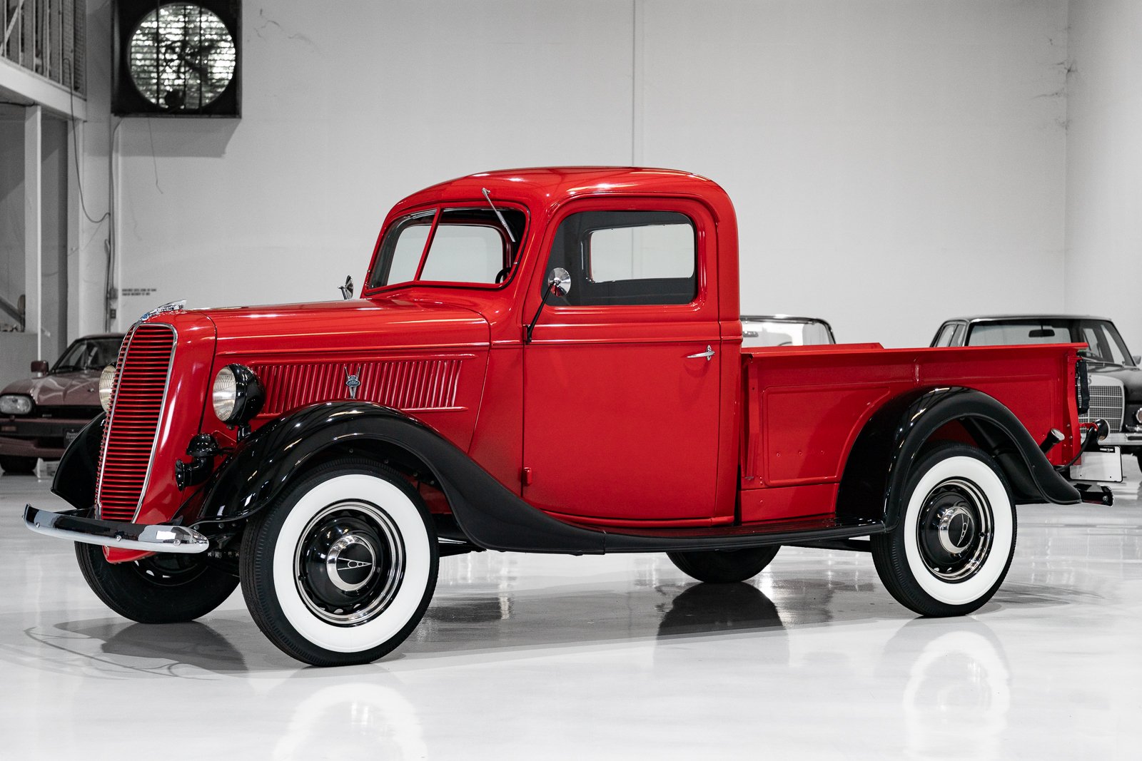 1937 Ford Model 73 - STANDARD 1/2 TON PICKUP Pickup, foto 2
