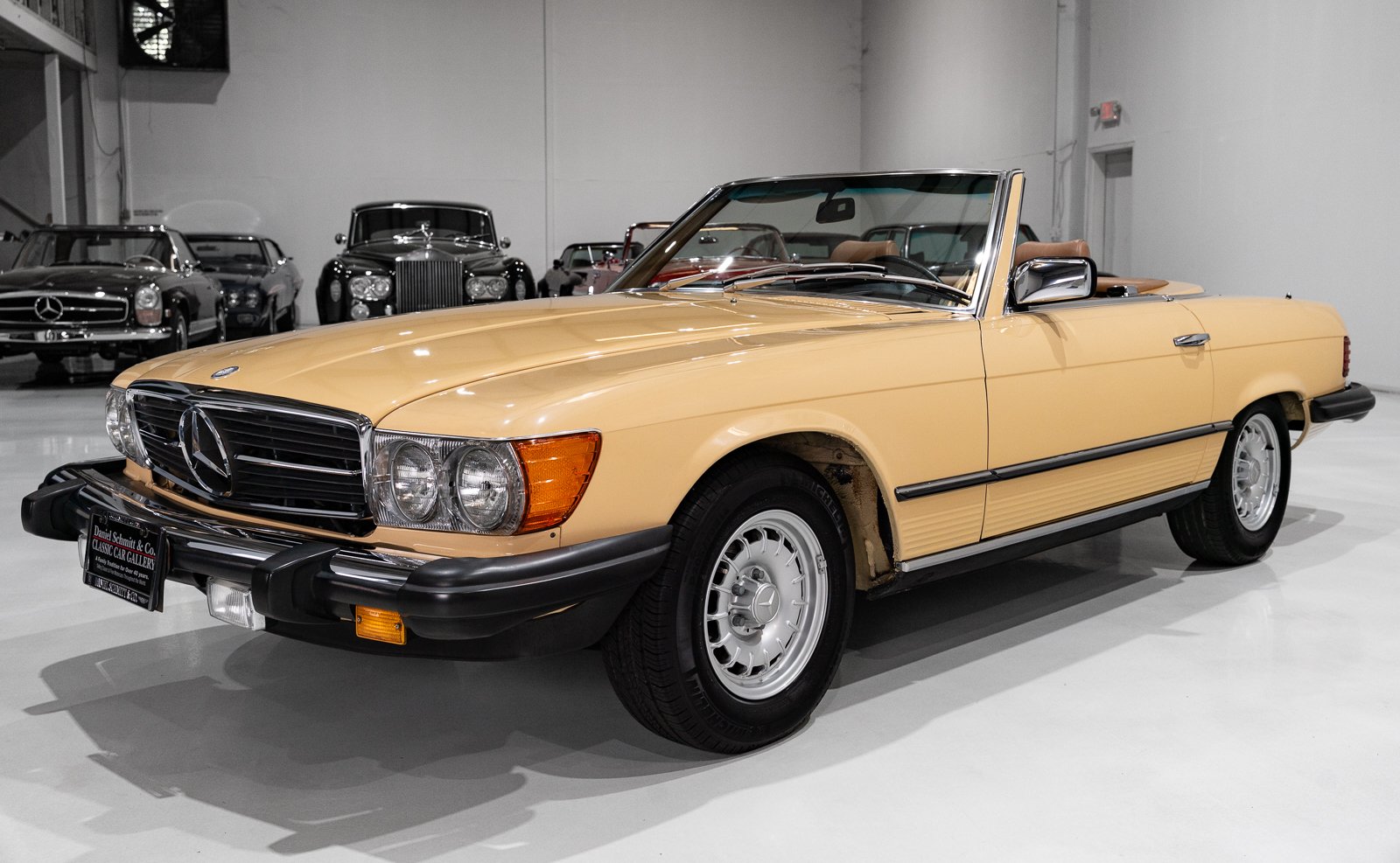 1984 Mercedes-Benz SL - ROADSTER (ONLY 11,540 MILES) ONLY 11,540 MILES, foto 5