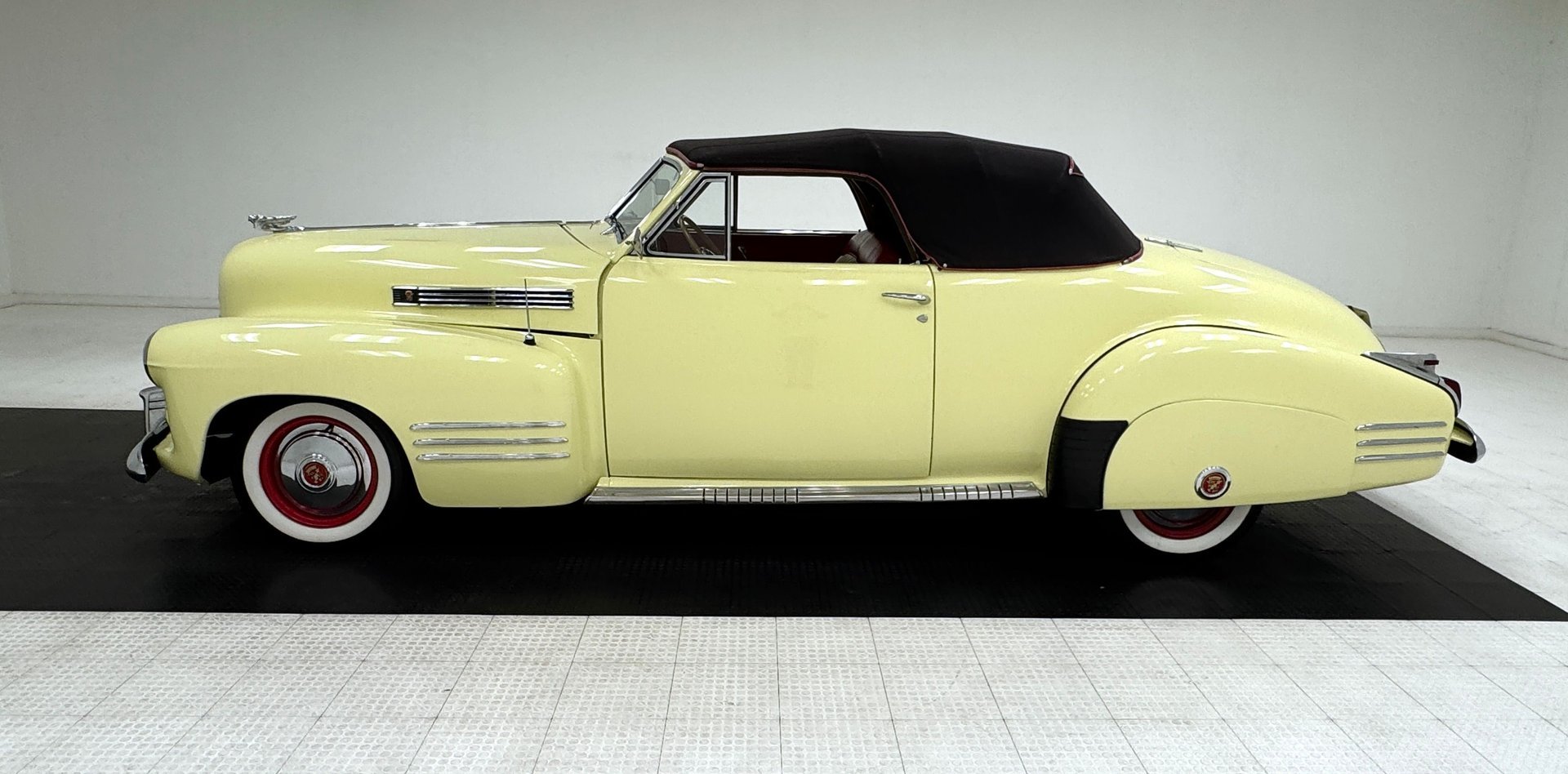 1941 Cadillac Series 62 - Convertible, foto 3