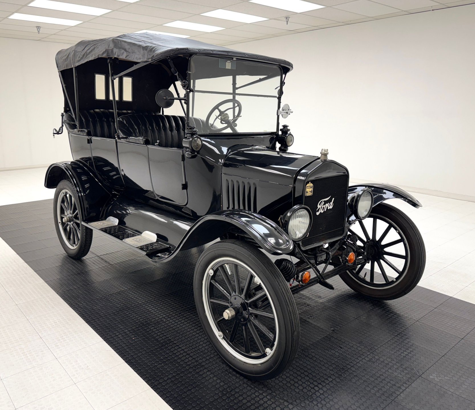 1919 Ford Model T - Touring Sedan, foto 10