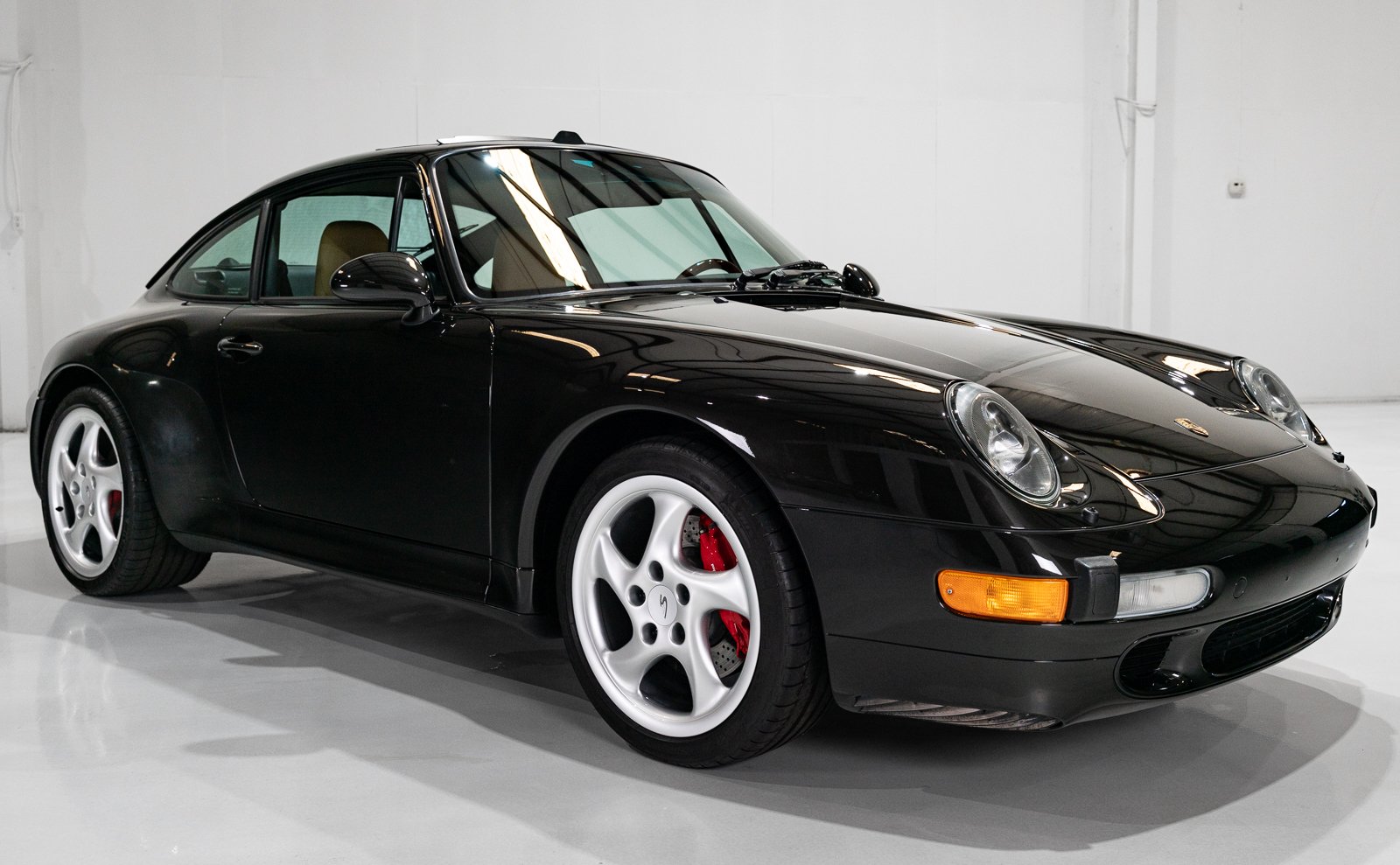 1998 Porsche 911 / 993 Carrera - CARRERA 4S SUNROOF COUPE (SIX-SPEED MANUAL, ONLY 1,926 MILES) SIX-SPEED MANUAL, ONLY 1,926 MILES, foto 5