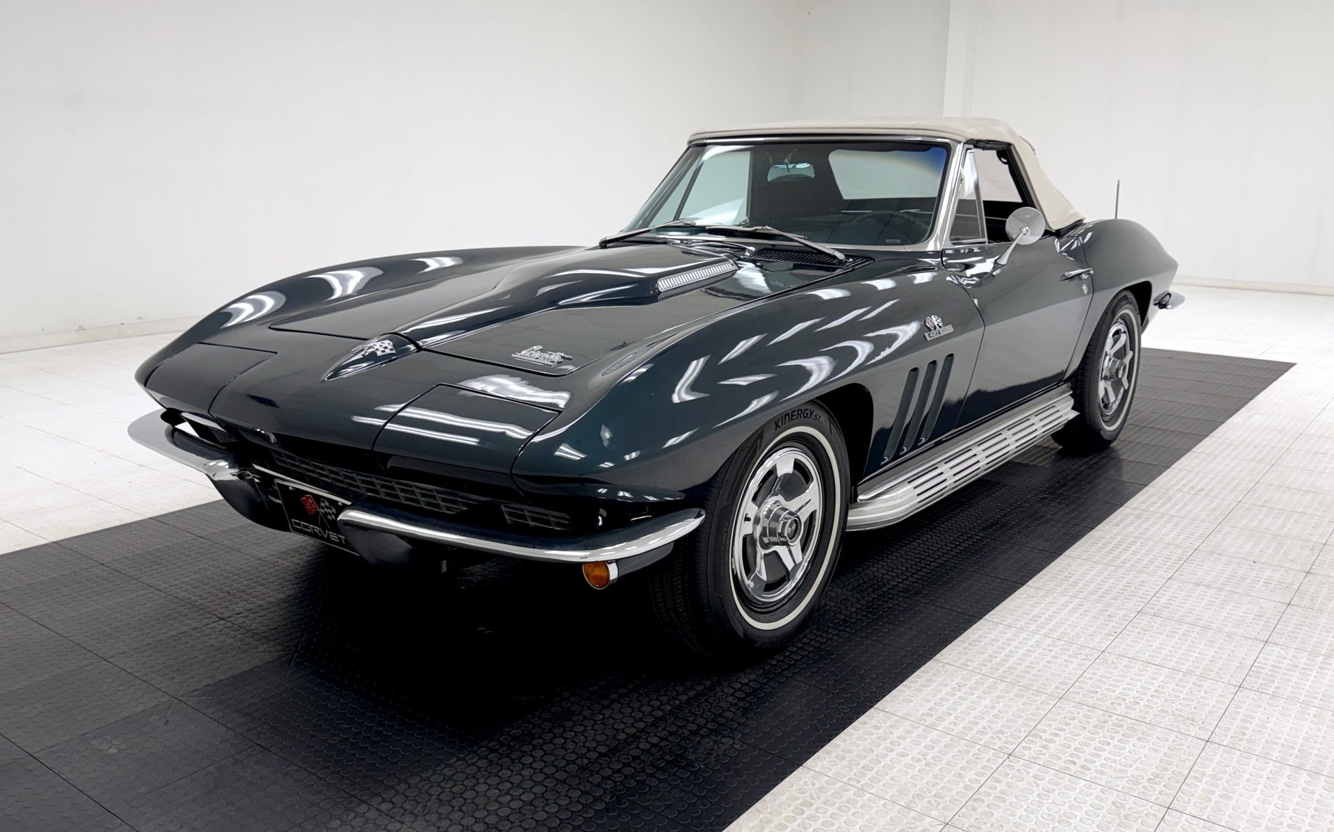 1966 Chevrolet Corvette - Convertible, foto 2