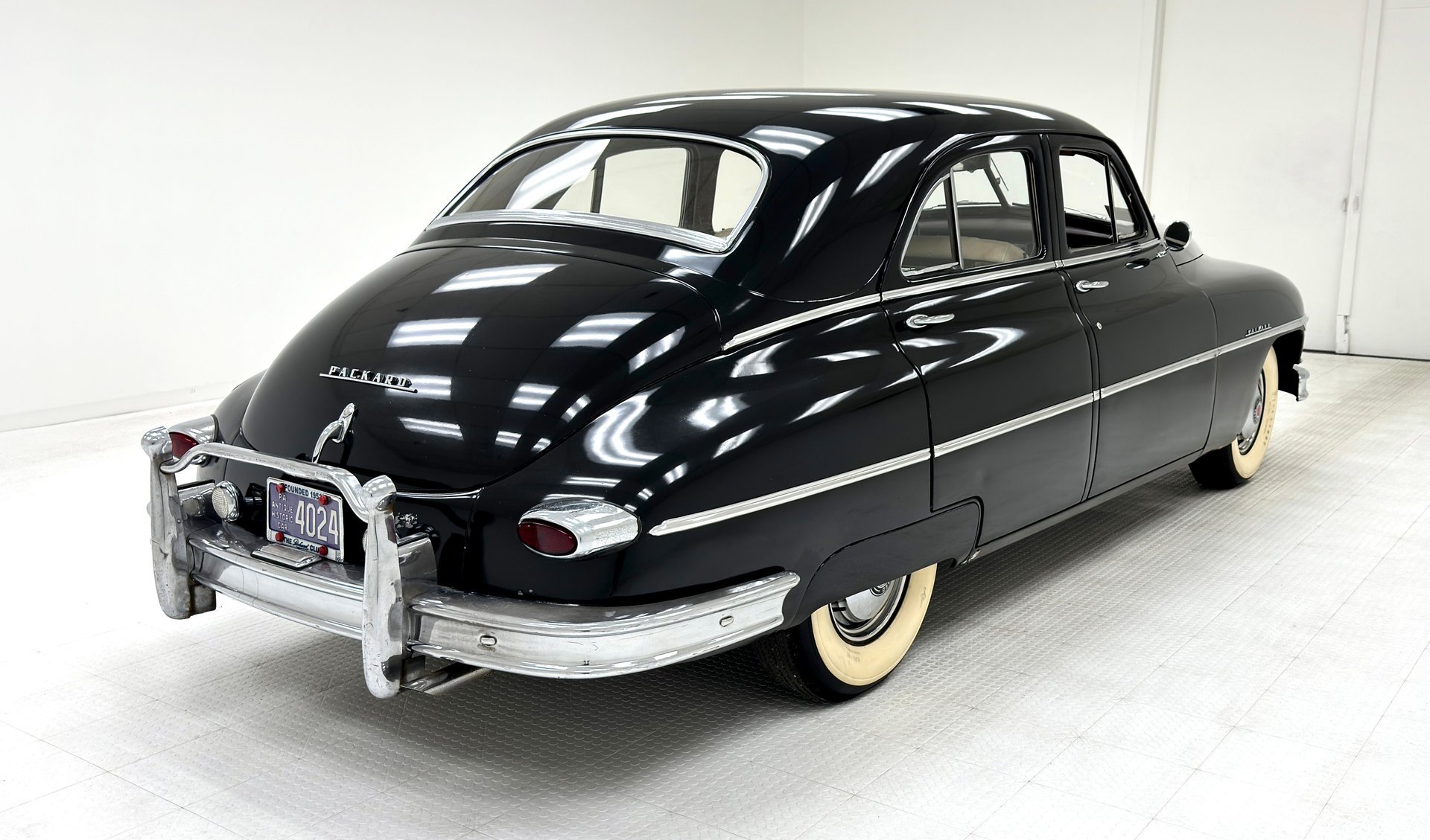 1949 Packard Deluxe - 8 Touring Sedan, foto 5