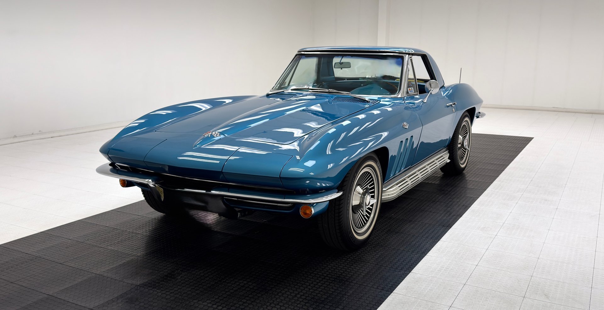 1965 Chevrolet Corvette - Convertible, foto 1