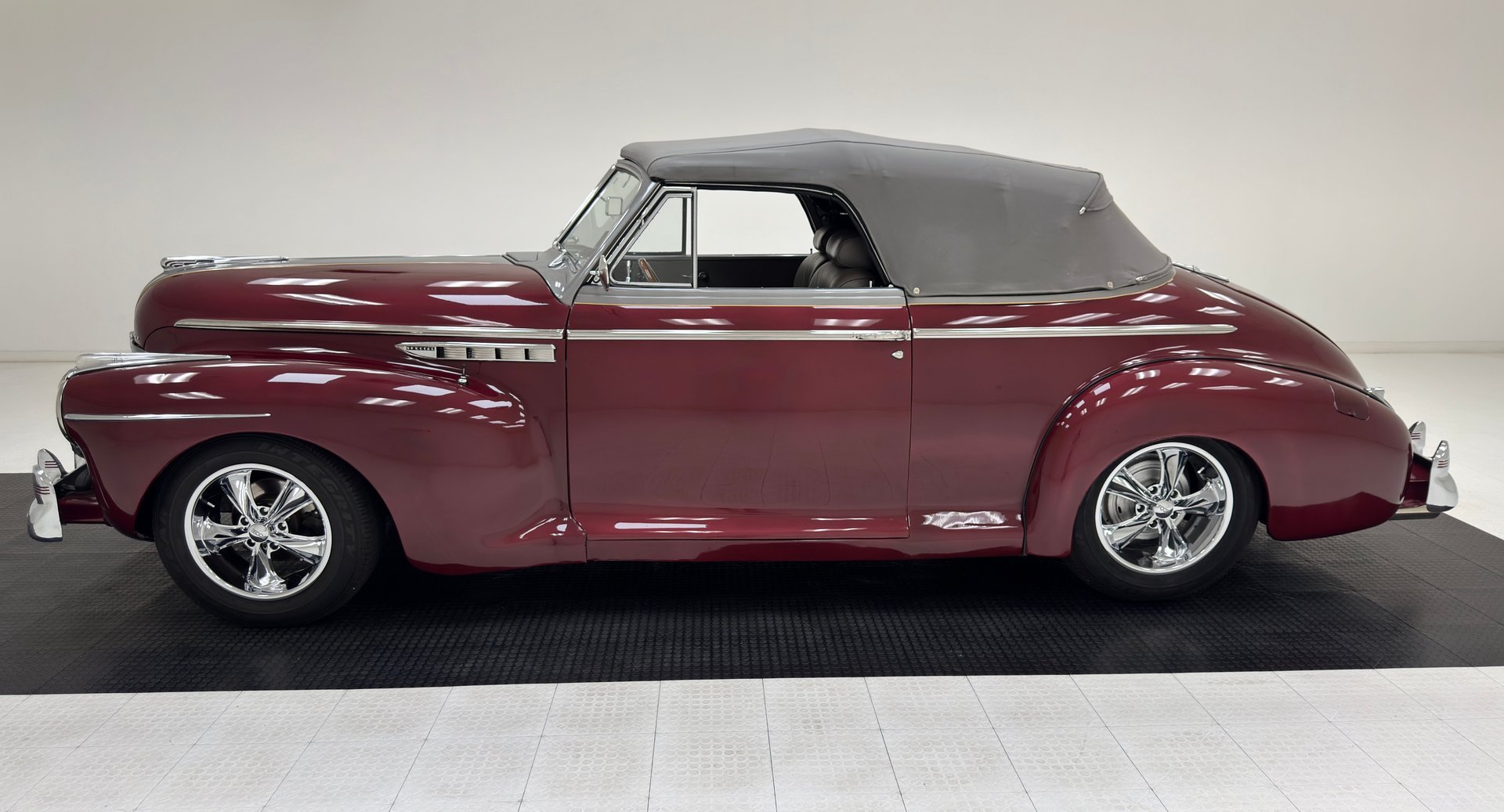 1941 Buick Model 44 - Model 44C Convertible, foto 3
