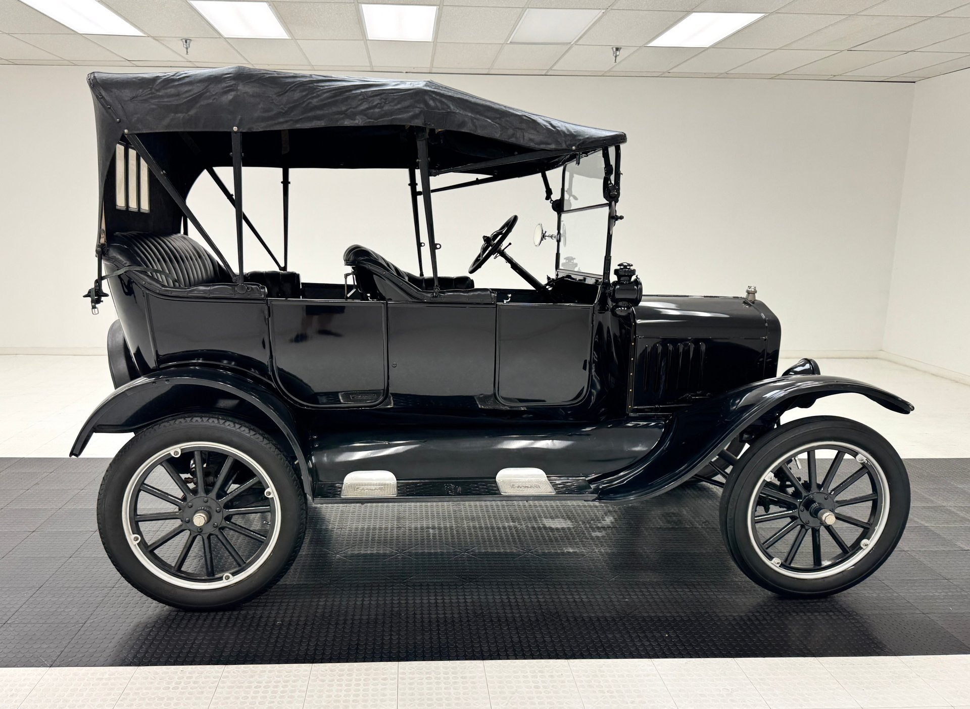 1919 Ford Model T - Touring Sedan, foto 9