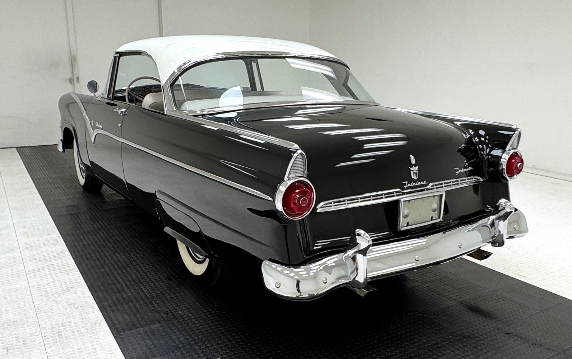 1955 Ford Fairlane - Victoria 2 Door Hardtop, foto 3