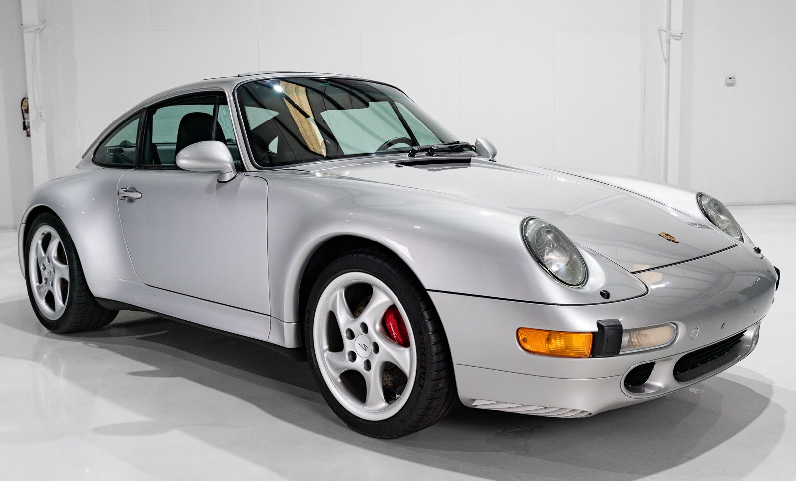 1997 Porsche 911 / 993 Carrera - CARRERA 4S SUNROOF COUPE (ONE OWNER, SIX-SPEED MANUAL) ONE OWNER, SIX-SPEED MANUAL, foto 5