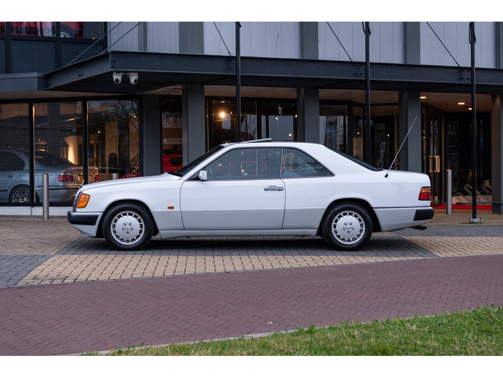 1991 Mercedes-Benz E-Class - 300 CE-24 (W124), foto 2