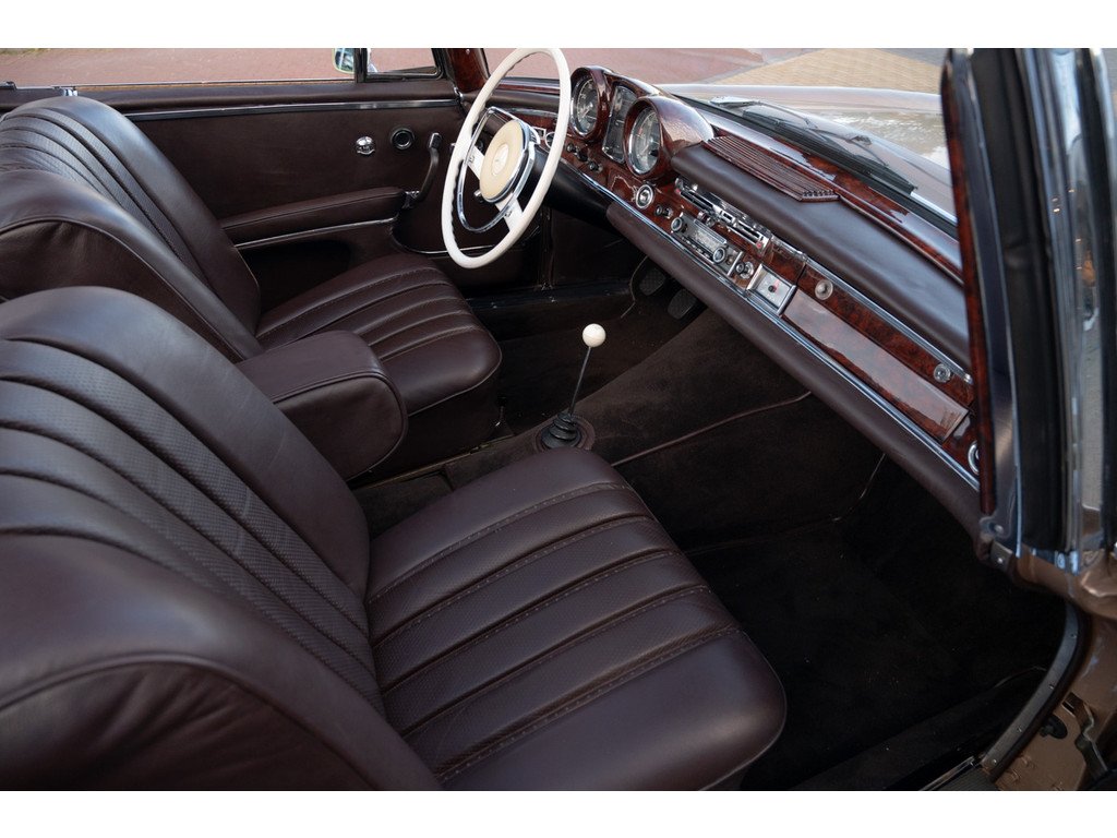 1963 Mercedes-Benz S-Class W111/112 - 220 SE W111 Cabriolet, foto 7