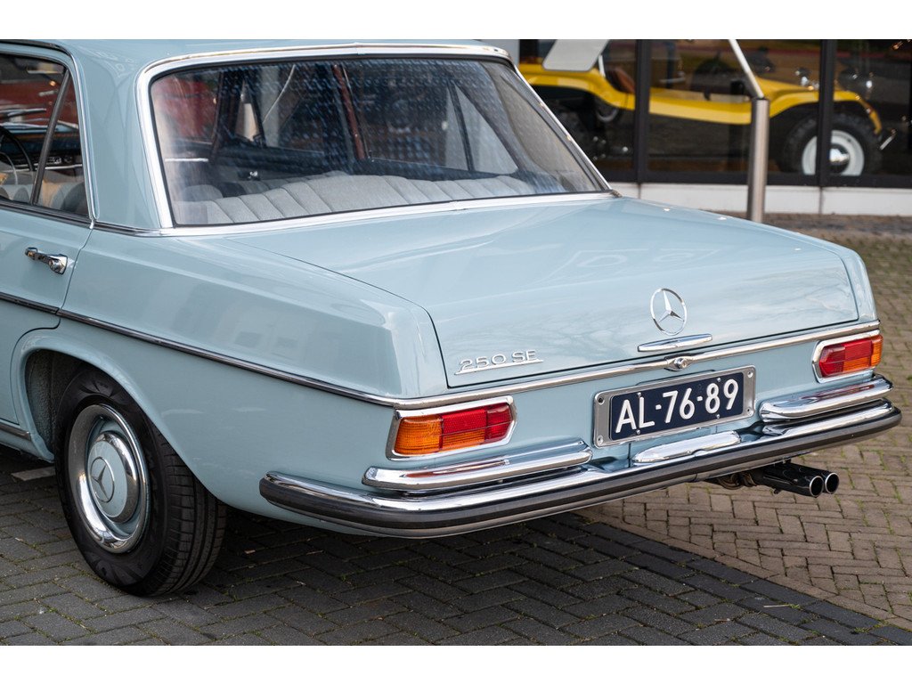 1966 Mercedes-Benz S-Class W111/112 - 250 SE (W108), foto 4
