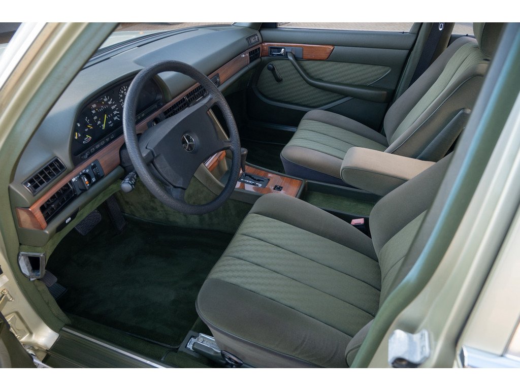 1986 Mercedes-Benz S-Class - 260 SE, foto 7