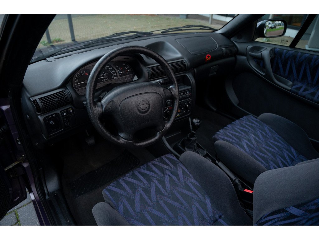 1995 Opel Astra - F 1.8i-16V Cabriolet, foto 6