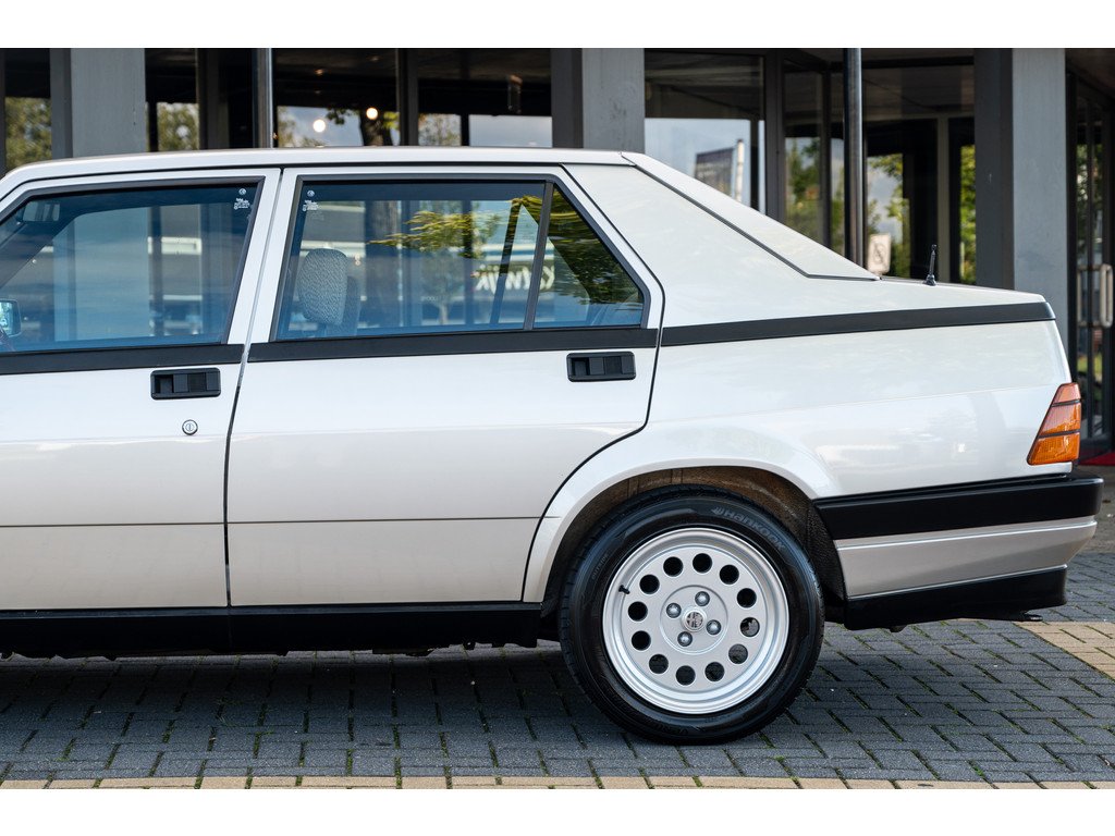 1986 Alfa Romeo 75 - 1.6, foto 7