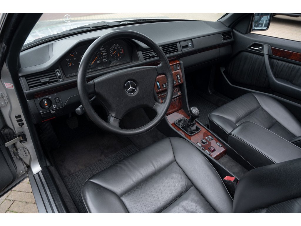 1994 Mercedes-Benz E-Class - 300 CE-24 Cabriolet, foto 6
