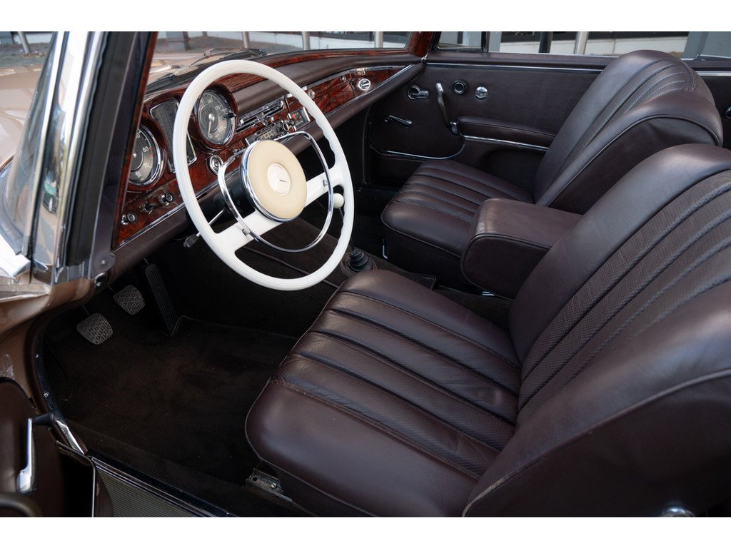 1963 Mercedes-Benz S-Class W111/112 - 220 SE W111 Cabriolet, foto 6