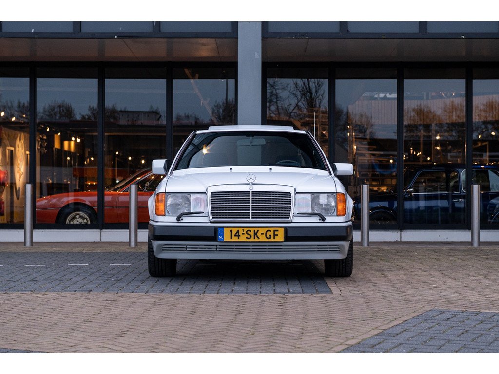 1991 Mercedes-Benz E-Class - 300 CE-24 (W124), foto 7