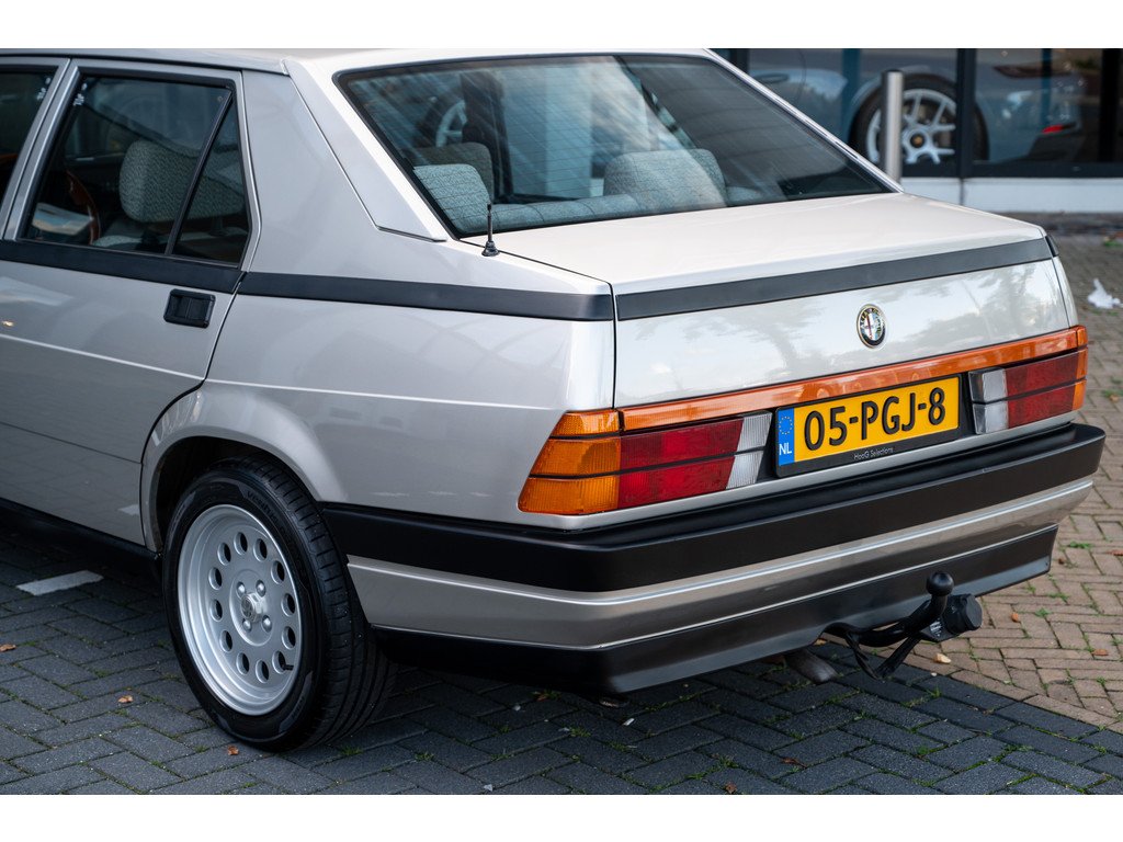 1986 Alfa Romeo 75 - 1.6, foto 10