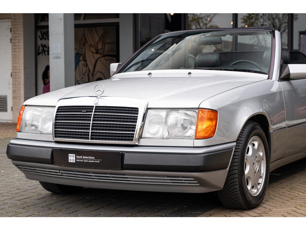 1994 Mercedes-Benz E-Class - 300 CE-24 Cabriolet, foto 2