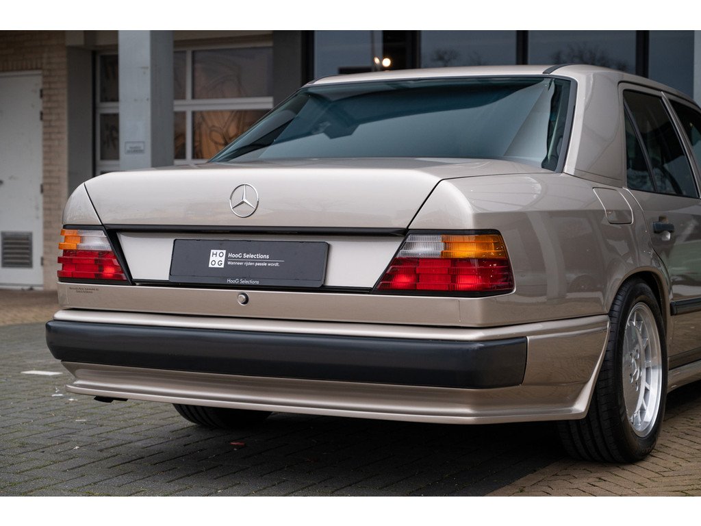 1986 Mercedes-Benz E-Class - 300E (W124) Lorinser, foto 4