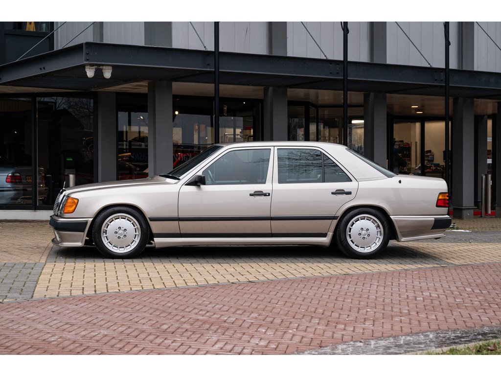 1986 Mercedes-Benz E-Class - 300E (W124) Lorinser, foto 2