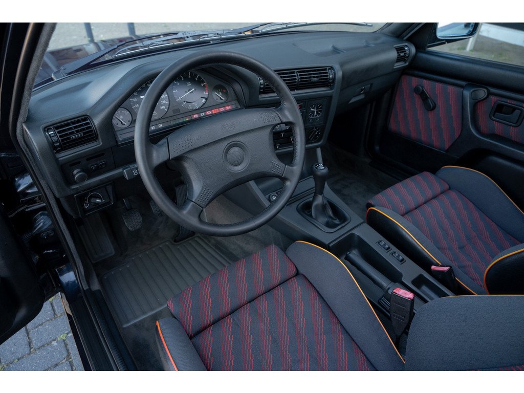 1994 BMW 3 Series - 316i E30 Touring Design Edition, foto 6