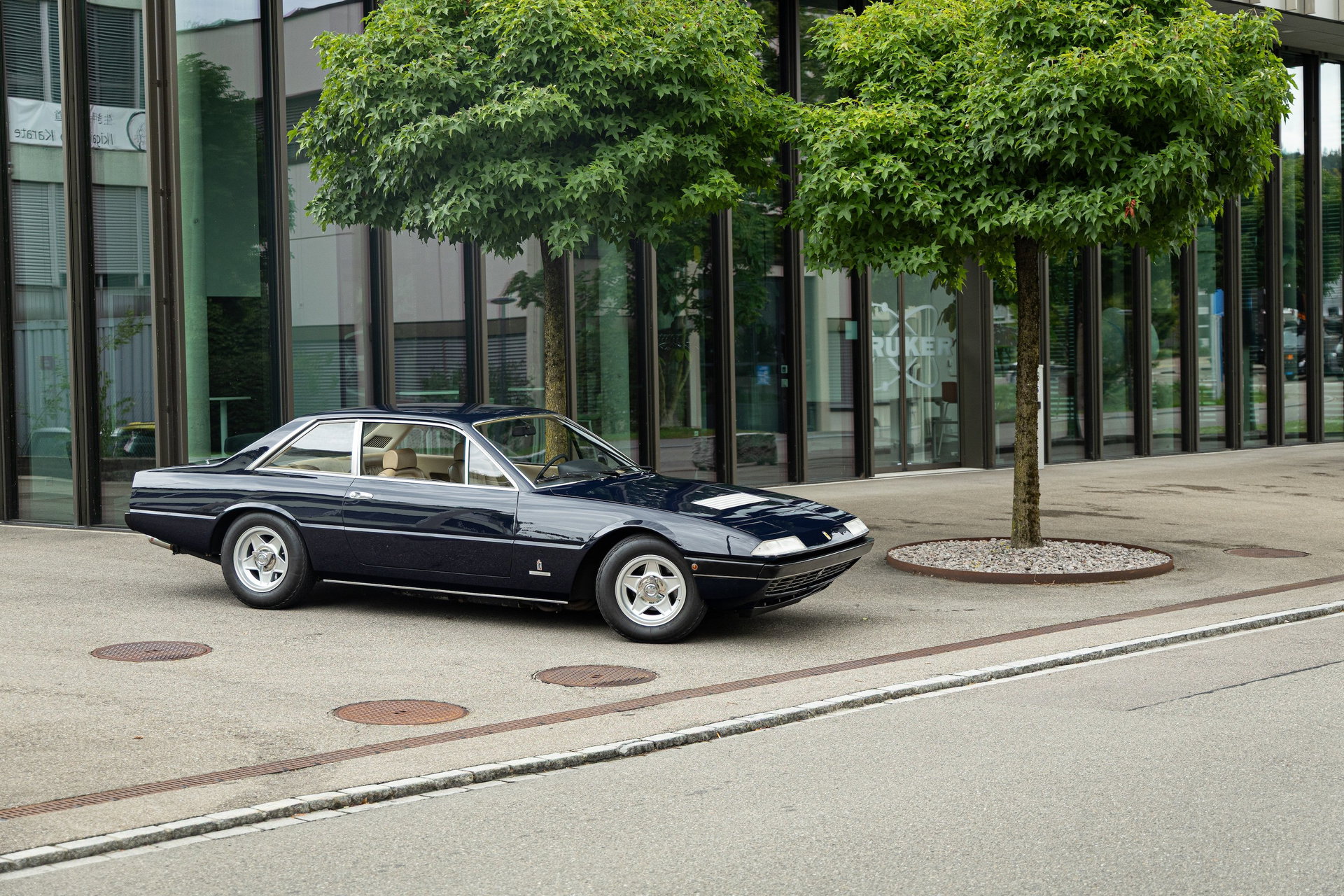 1974 Ferrari 365 - GT4 2+2, foto 1