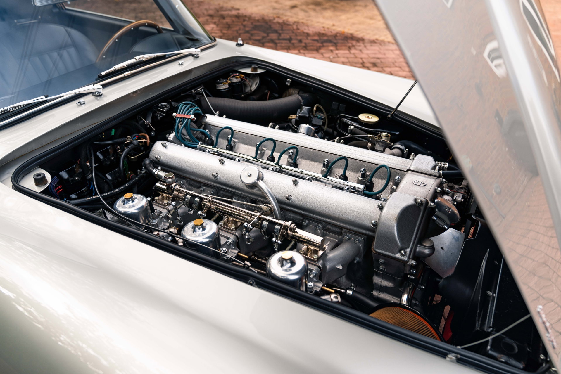 1963 Aston Martin DB5 - Factory LHD 4.2 Vantage Spec, foto 3