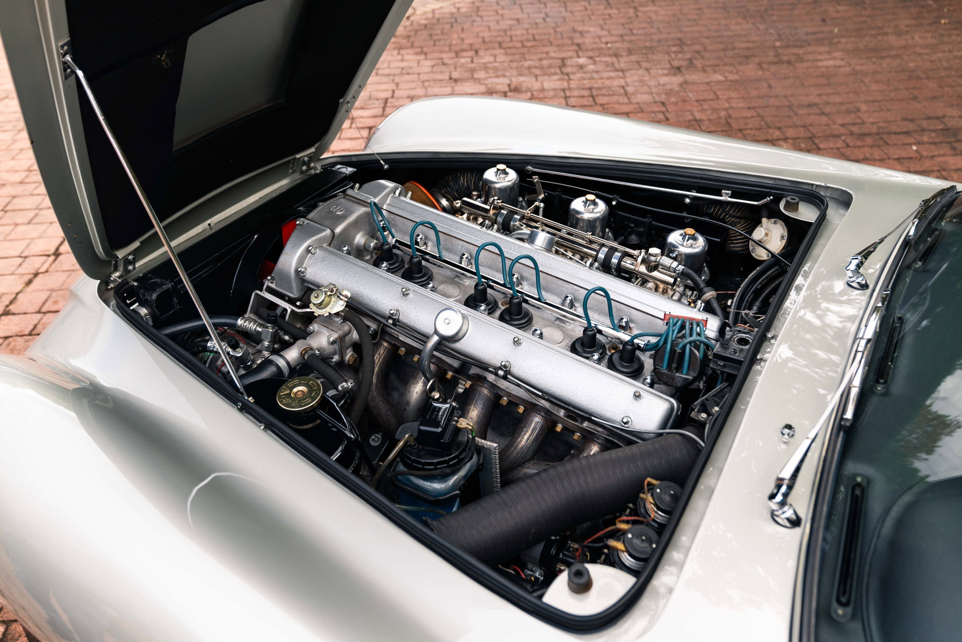 1963 Aston Martin DB5 - Factory LHD 4.2 Vantage Spec, foto 4